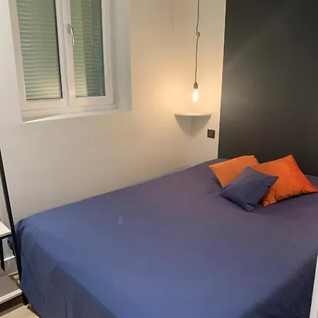 Appartement Vieux Nice-3 Pieces Moderne- 100m De La Nice